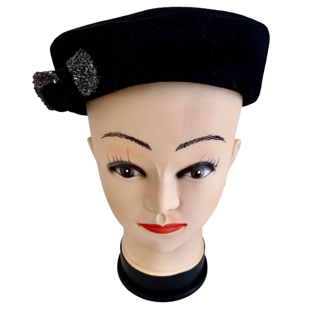 Vintage 1940's Eva Mae Modes Beaded Wool Felt Pillbox Hat Beret Glam Retro WW2
